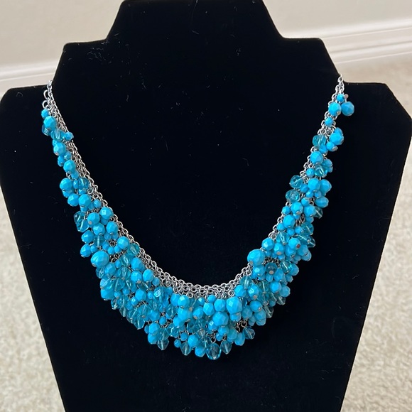 Jewelry - 2/$10 Vintage beaded bib necklace